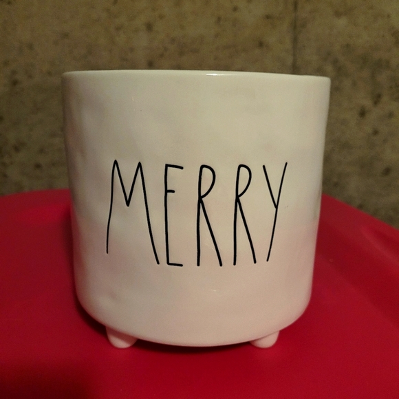 Rae Dunn Merry Planter - Picture 1 of 2